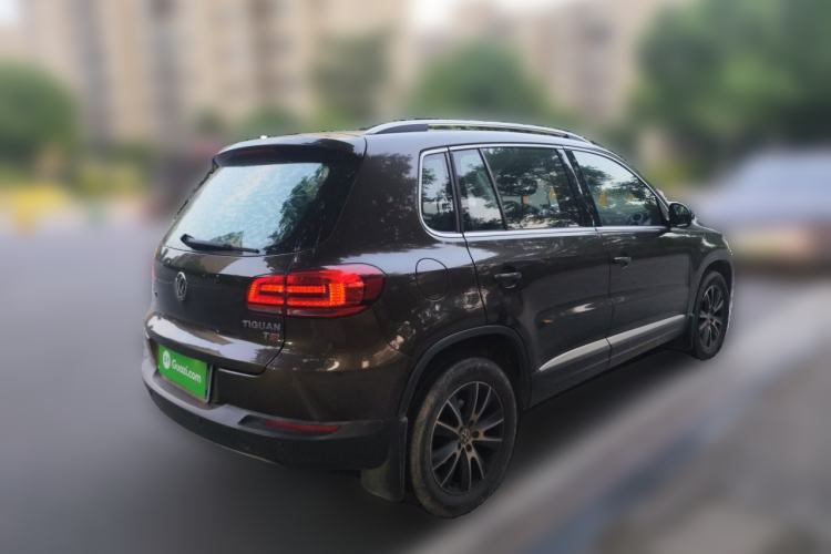 Used Volkswagen Tiguan 2015 1.8TSI Automatic Two-Wheel Drive Luxury Model Rear Right 45 Deg