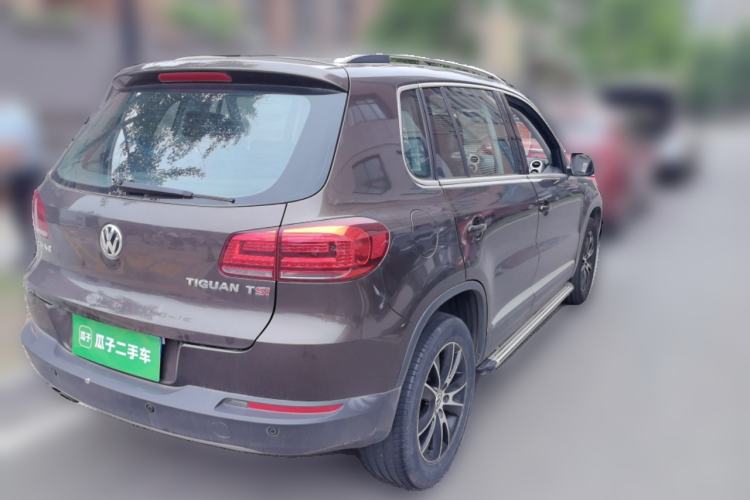 Used Volkswagen Tiguan 2015 1.8TSI Automatic Two-Wheel Drive Luxury Model Rear Right 45 Deg