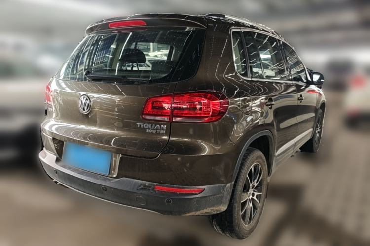 Used Volkswagen Tiguan 2015 1.8TSI Automatic Two-Wheel Drive Luxury Model Rear Right 45 Deg