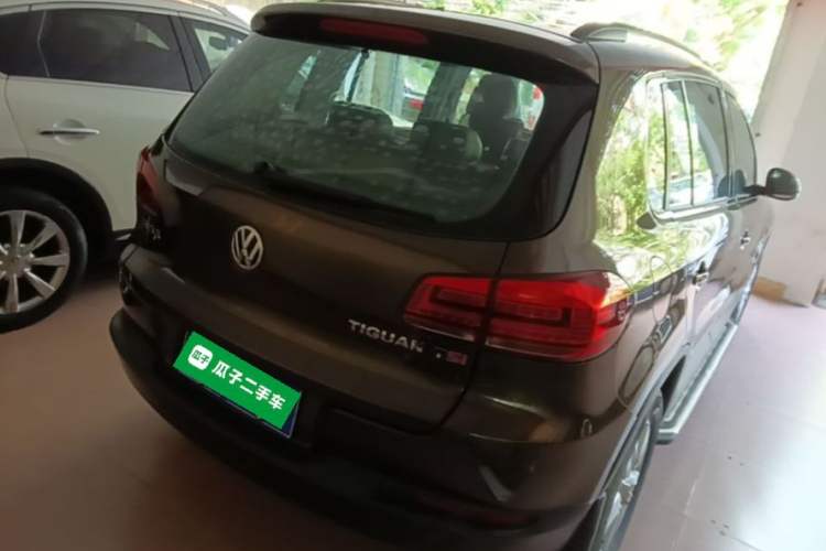 Used Volkswagen Tiguan 2015 1.8TSI Automatic Two-Wheel Drive Trend Edition Rear Right 45 Deg