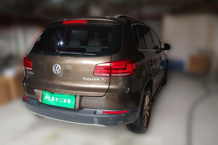 Used Volkswagen Tiguan 2015 1.8TSI Automatic Two-Wheel Drive Luxury Model Rear Right 45 Deg