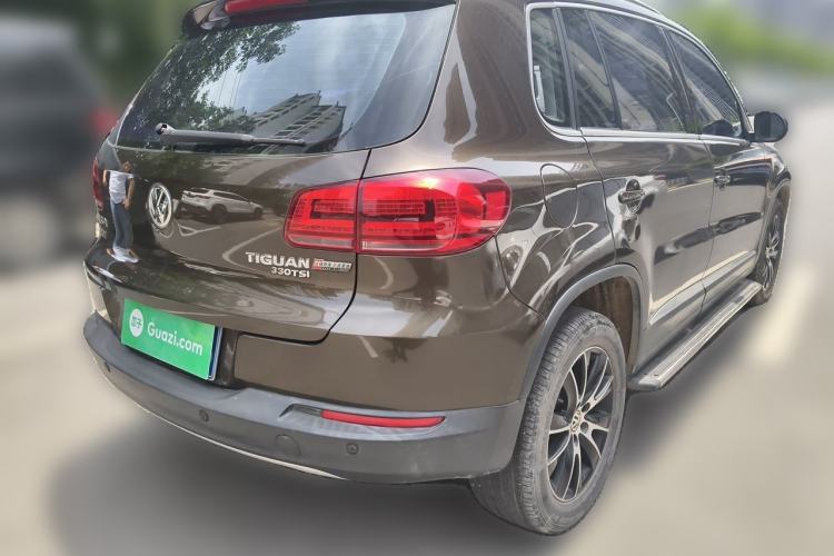 Used Volkswagen Tiguan 2015 1.8TSI Automatic Two-Wheel Drive Luxury Model Rear Right 45 Deg