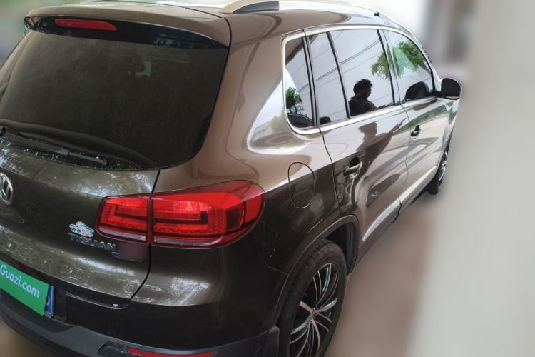 Used Volkswagen Tiguan 2015 2.0 TSI Automatic All-Wheel Drive Flagship Edition Rear Right 45 Deg