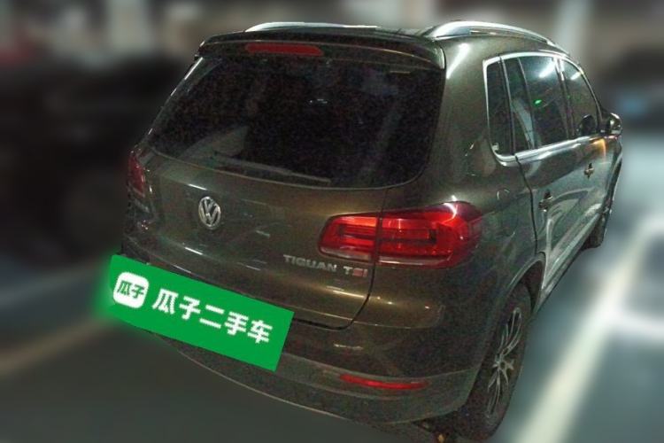Used Volkswagen Tiguan 2015 1.8TSI Automatic Two-Wheel Drive Luxury Model Rear Right 45 Deg