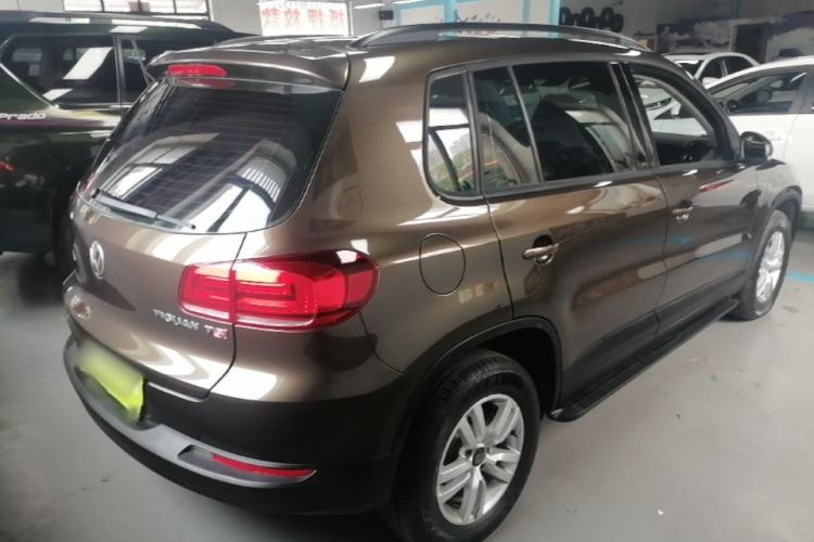 Used Volkswagen Tiguan 2015 1.8TSI Automatic Two-Wheel Drive Trend Edition Rear Right 45 Deg