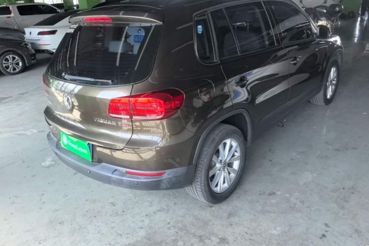 Used Volkswagen Tiguan 2015 1.8TSI Automatic Two-Wheel Drive Comfort Edition Rear Right 45 Deg