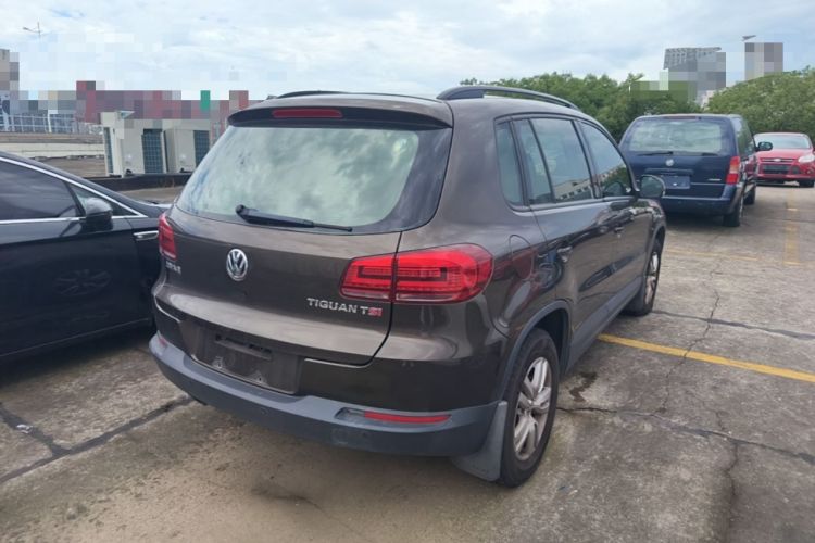 Used Volkswagen Tiguan 2015 1.8TSI Automatic Two-Wheel Drive Trend Edition Rear Right 45 Deg