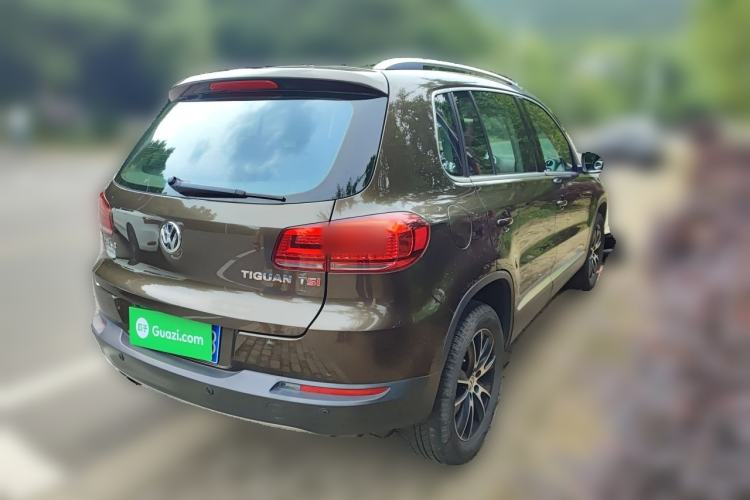 Used Volkswagen Tiguan 2015 1.8TSI Automatic Two-Wheel Drive Luxury Model Rear Right 45 Deg