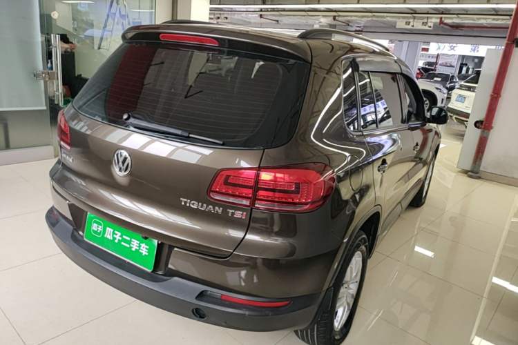 Used Volkswagen Tiguan 2015 1.8TSI Automatic Two-Wheel Drive Trend Edition Rear Right 45 Deg