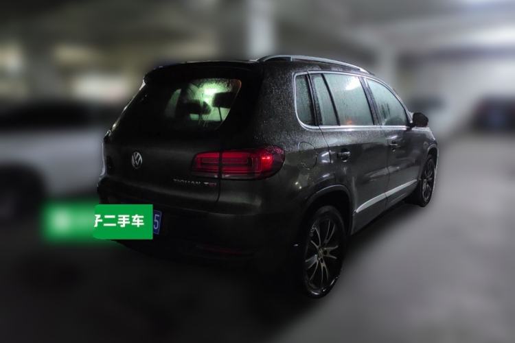Used Volkswagen Tiguan 2015 1.8TSI Automatic Two-Wheel Drive Luxury Model Rear Right 45 Deg