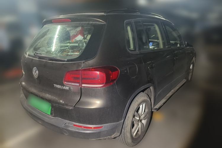 Used Volkswagen Tiguan 2015 1.8TSI Automatic Two-Wheel Drive Trend Edition Rear Right 45 Deg