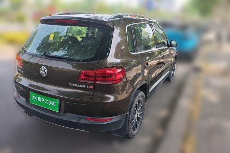 Used Volkswagen Tiguan 2015 1.8TSI Automatic Two-Wheel Drive Luxury Model Rear Right 45 Deg