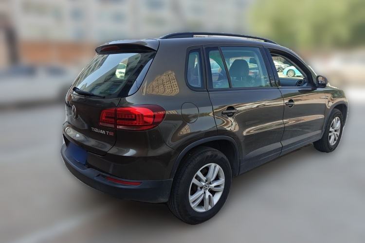 Used Volkswagen Tiguan 2015 1.8TSI Automatic Two-Wheel Drive Trend Edition Rear Right 45 Deg