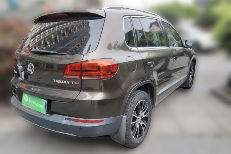 Used Volkswagen Tiguan 2015 1.8TSI Automatic Two-Wheel Drive Luxury Model Rear Right 45 Deg