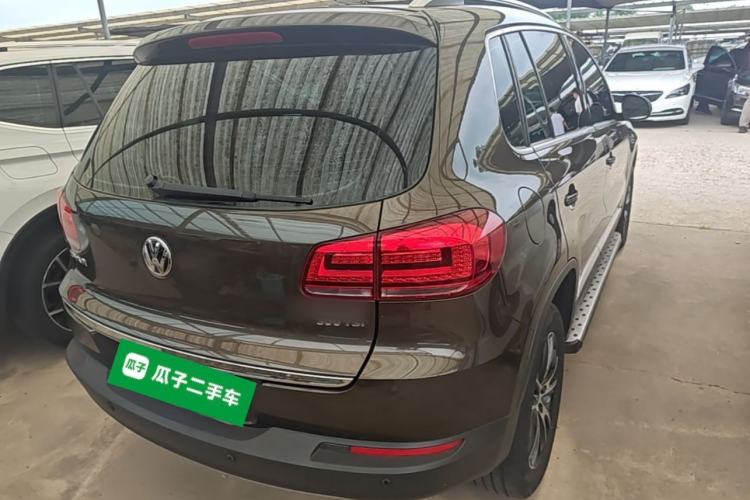 Used Volkswagen Tiguan 2015 1.8TSI Automatic Two-Wheel Drive Luxury Model Rear Right 45 Deg