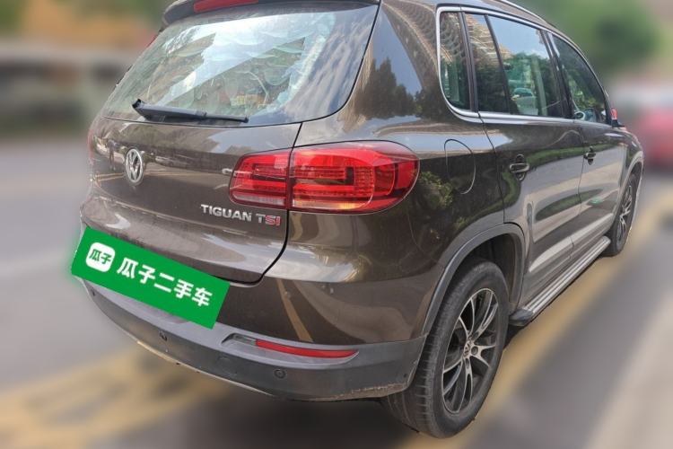 Used Volkswagen Tiguan 2015 1.8TSI Automatic Two-Wheel Drive Luxury Model Rear Right 45 Deg