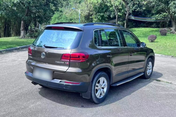 Used Volkswagen Tiguan 2015 1.8TSI Automatic Two-Wheel Drive Trend Edition Rear Right 45 Deg