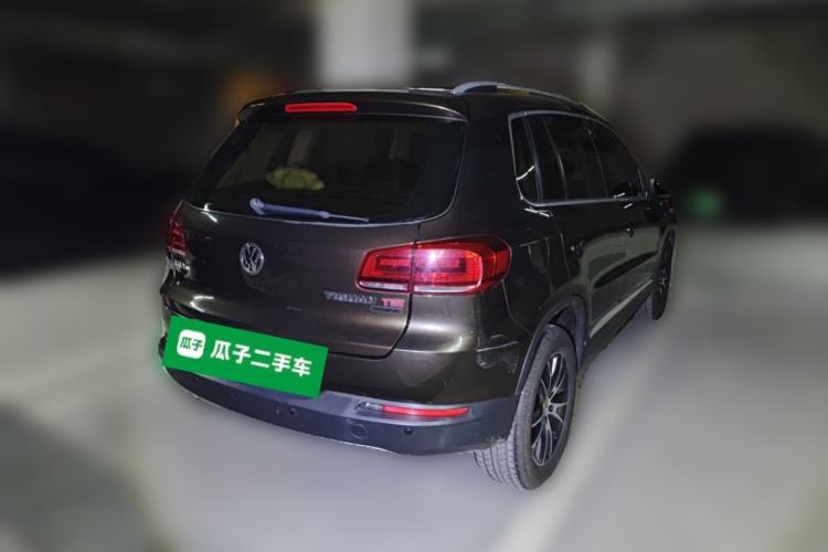 Used Volkswagen Tiguan 2015 2.0 TSI Automatic All-Wheel Drive Luxury Edition Rear Right 45 Deg
