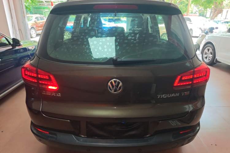 Used Volkswagen Tiguan 2015 1.8TSI Automatic Two-Wheel Drive Trend Edition Rear