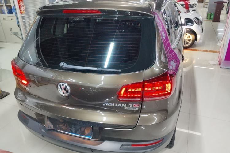 Used Volkswagen Tiguan 2015 1.8TSI Automatic All-Wheel-Drive Luxury Model Rear