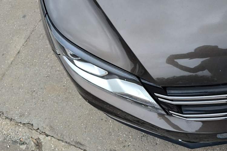 Used Volkswagen Tiguan 2015 1.8TSI Automatic Two-Wheel Drive Trend Edition Right Front Headlight