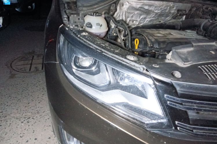 Used Volkswagen Tiguan 2015 1.8TSI Automatic Two-Wheel Drive Luxury Model Right Front Headlight
