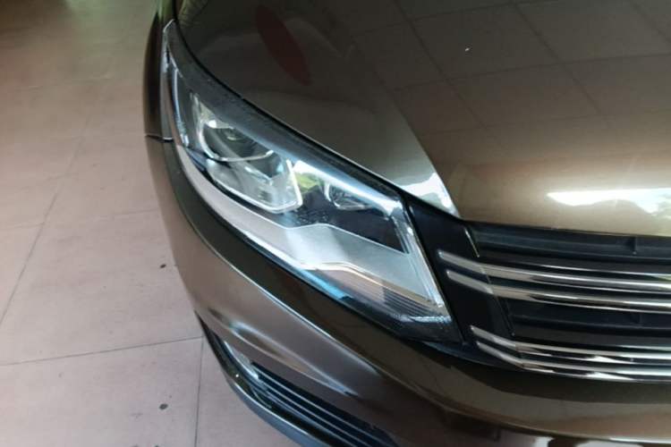 Used Volkswagen Tiguan 2015 1.8TSI Automatic Two-Wheel Drive Trend Edition Right Front Headlight