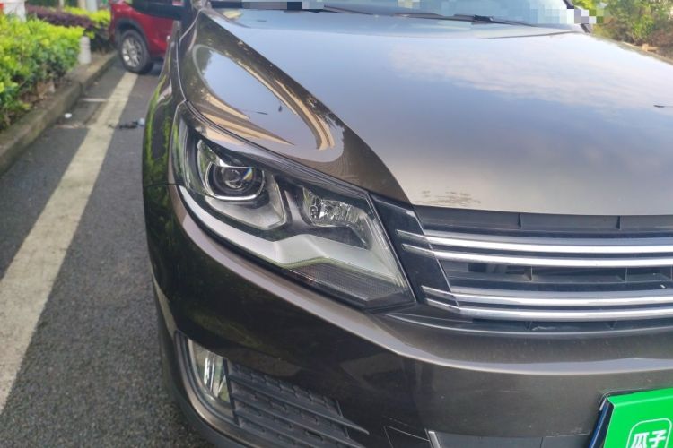 Used Volkswagen Tiguan 2015 1.8TSI Automatic Two-Wheel Drive Luxury Model Right Front Headlight