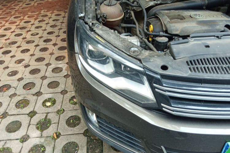 Used Volkswagen Tiguan 2015 1.8TSI Automatic Two-Wheel Drive Trend Edition Right Front Headlight