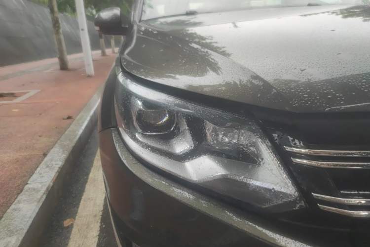 Used Volkswagen Tiguan 2015 1.8TSI Automatic Two-Wheel Drive Luxury Model Right Front Headlight