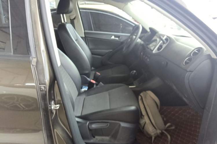 Used Volkswagen Tiguan 2015 1.8TSI Automatic Two-Wheel Drive Trend Edition Right Front Seat