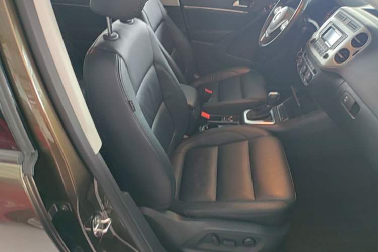 Used Volkswagen Tiguan 2015 1.8TSI Automatic Two-Wheel Drive Comfort Edition Right Front Seat
