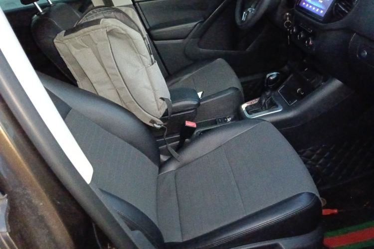 Used Volkswagen Tiguan 2015 1.8TSI Automatic Two-Wheel Drive Trend Edition Right Front Seat