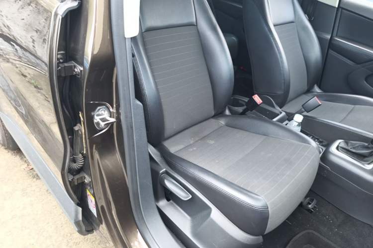Used Volkswagen Tiguan 2015 1.8TSI Automatic Two-Wheel Drive Trend Edition Right Front Seat