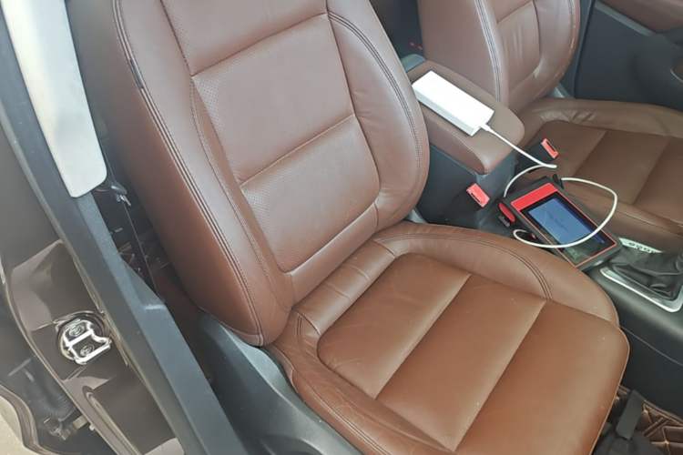 Used Volkswagen Tiguan 2015 1.8TSI Automatic Two-Wheel Drive Luxury Model Right Front Seat