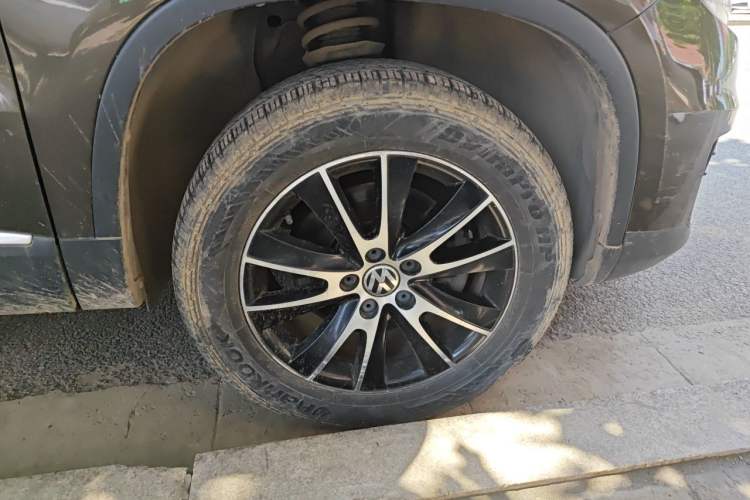Used Volkswagen Tiguan 2015 1.8TSI Automatic Two-Wheel Drive Luxury Model Right Front Wheel Hub