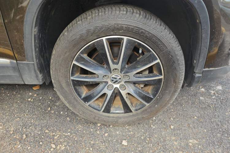 Used Volkswagen Tiguan 2015 1.8TSI Automatic Two-Wheel Drive Luxury Model Right Front Wheel Hub