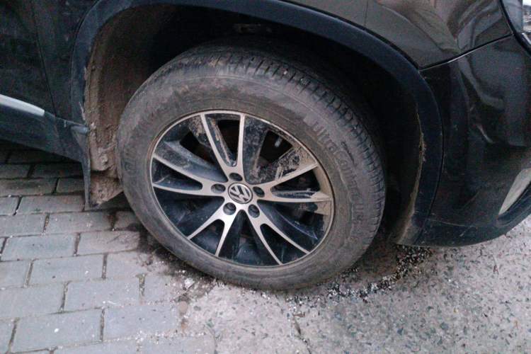 Used Volkswagen Tiguan 2015 1.8TSI Automatic Two-Wheel Drive Luxury Model Right Front Wheel Hub