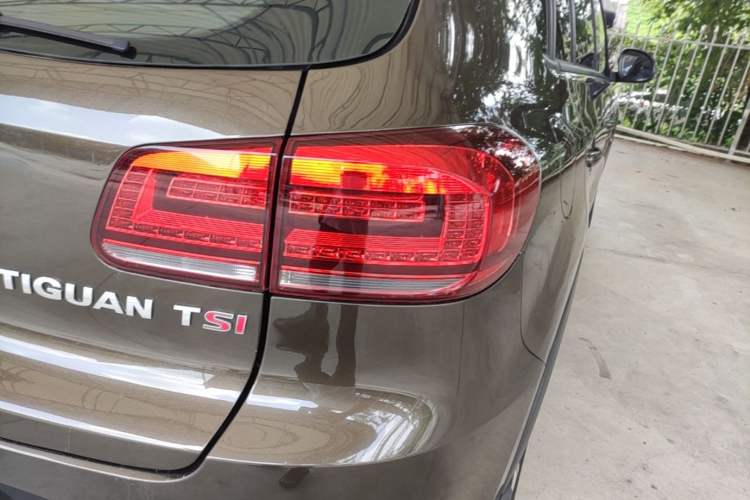 Used Volkswagen Tiguan 2015 1.8TSI Automatic Two-Wheel Drive Trend Edition Right Rear Taillight