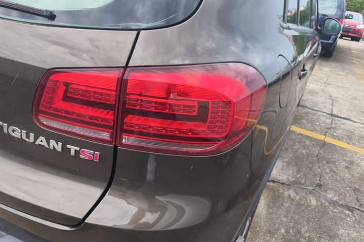 Used Volkswagen Tiguan 2015 1.8TSI Automatic Two-Wheel Drive Trend Edition Right Rear Taillight