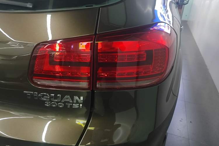 Used Volkswagen Tiguan 2015 1.8TSI Automatic Two-Wheel Drive Trend Edition Right Rear Taillight