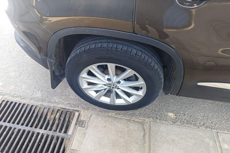 Used Volkswagen Tiguan 2015 1.8TSI Automatic Two-Wheel Drive Comfort Edition Right Rear Wheel Hub