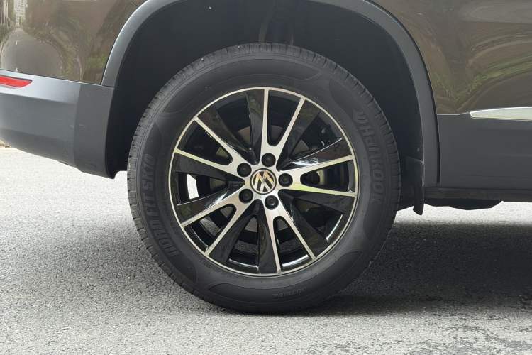 Used Volkswagen Tiguan 2015 1.8TSI Automatic Two-Wheel Drive Luxury Model Right Rear Wheel Hub