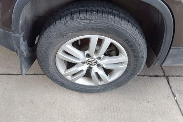 Used Volkswagen Tiguan 2015 1.8TSI Automatic Two-Wheel Drive Trend Edition Right Rear Wheel Hub