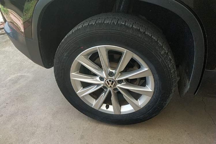 Used Volkswagen Tiguan 2015 1.8TSI Automatic Two-Wheel Drive Comfort Edition Right Rear Wheel Hub