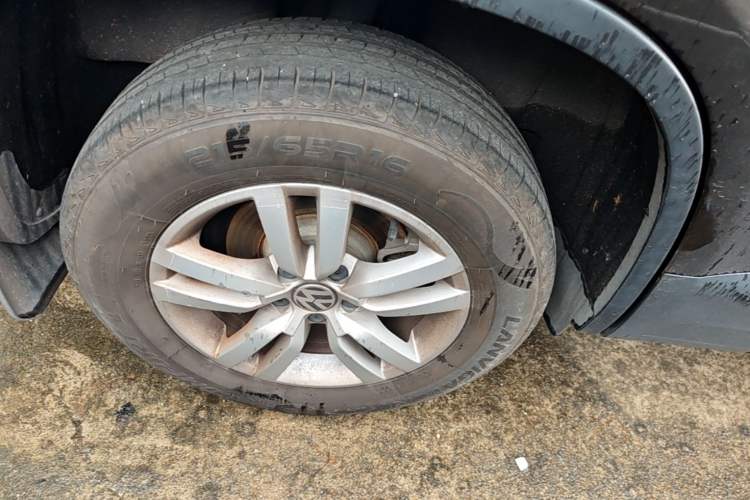 Used Volkswagen Tiguan 2015 1.8TSI Automatic Two-Wheel Drive Trend Edition Right Rear Wheel Hub