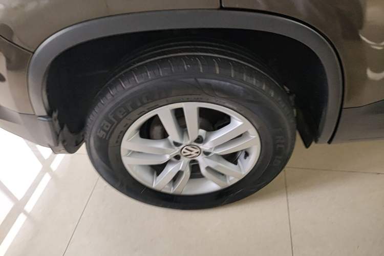 Used Volkswagen Tiguan 2015 1.8TSI Automatic Two-Wheel Drive Trend Edition Right Rear Wheel Hub
