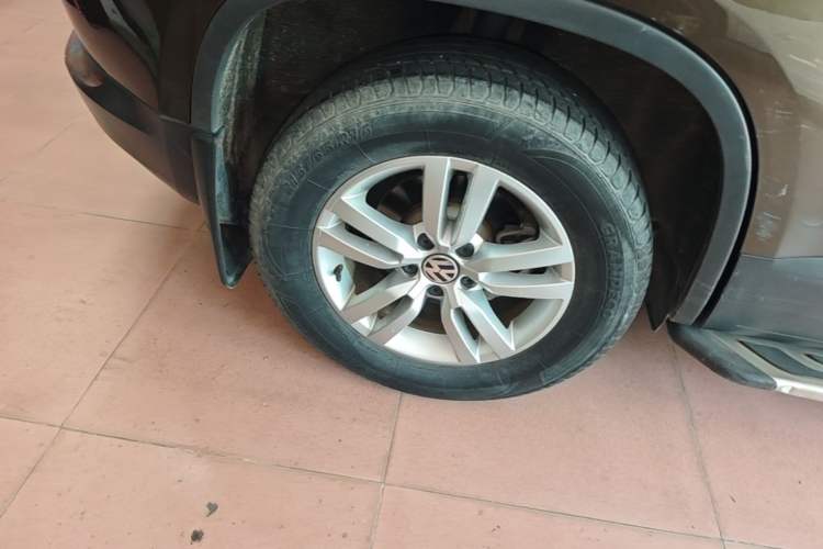 Used Volkswagen Tiguan 2015 1.8TSI Automatic Two-Wheel Drive Trend Edition Right Rear Wheel Hub