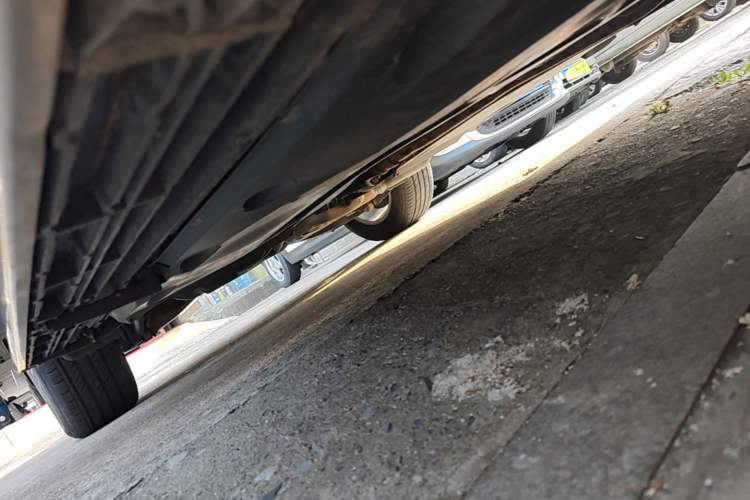 Used Volkswagen Tiguan 2015 1.8TSI Automatic All-Wheel-Drive Luxury Model Right Side Sill