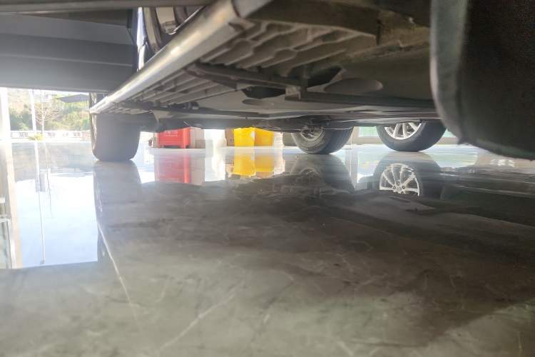 Used Volkswagen Tiguan 2015 1.8TSI Automatic Two-Wheel Drive Trend Edition Right Side Sill